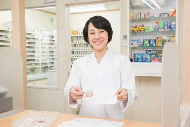 XXXX薬局 梅田店